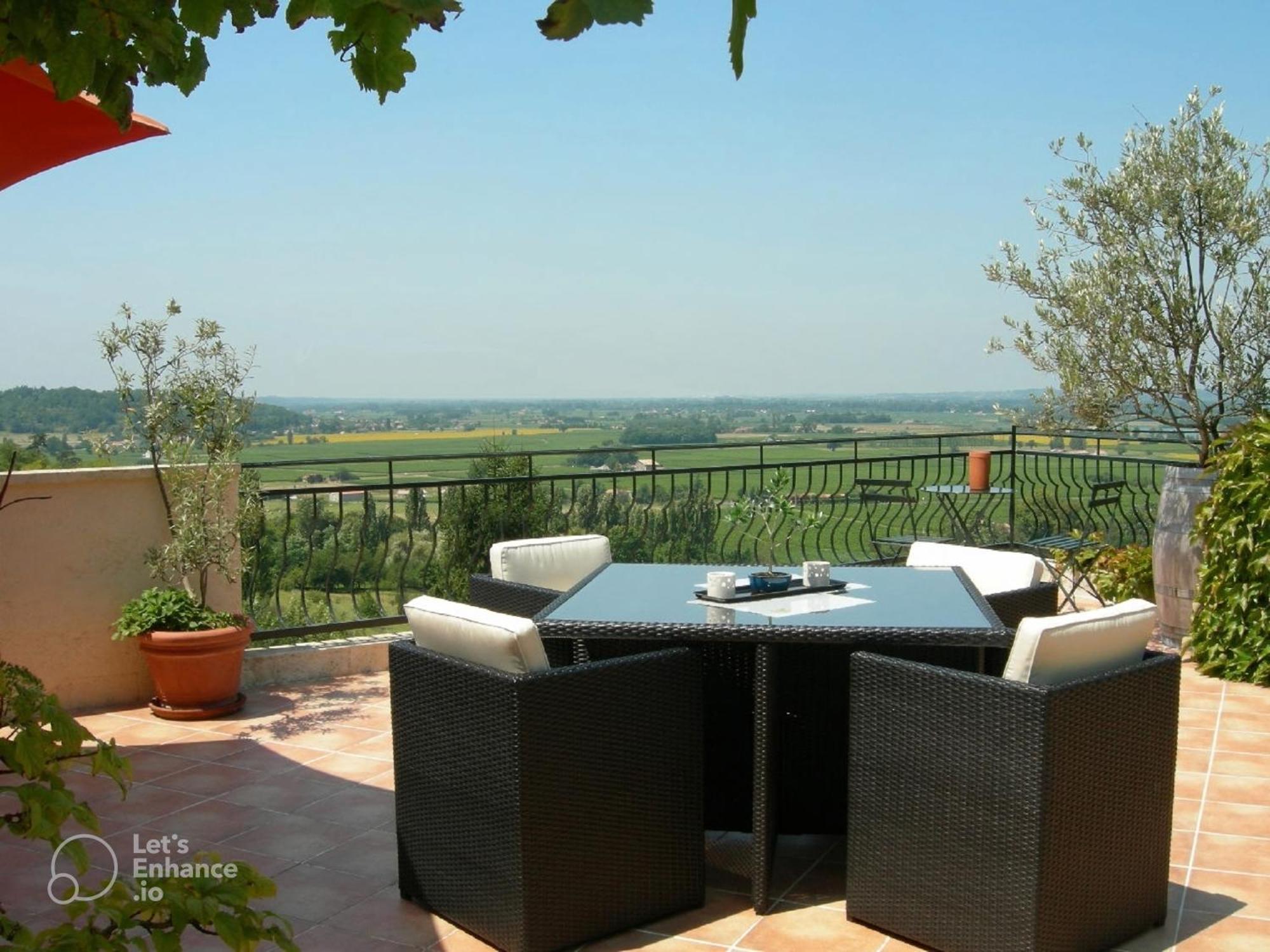 Les Gues Rivieres Bed and Breakfast Pujols  Εξωτερικό φωτογραφία