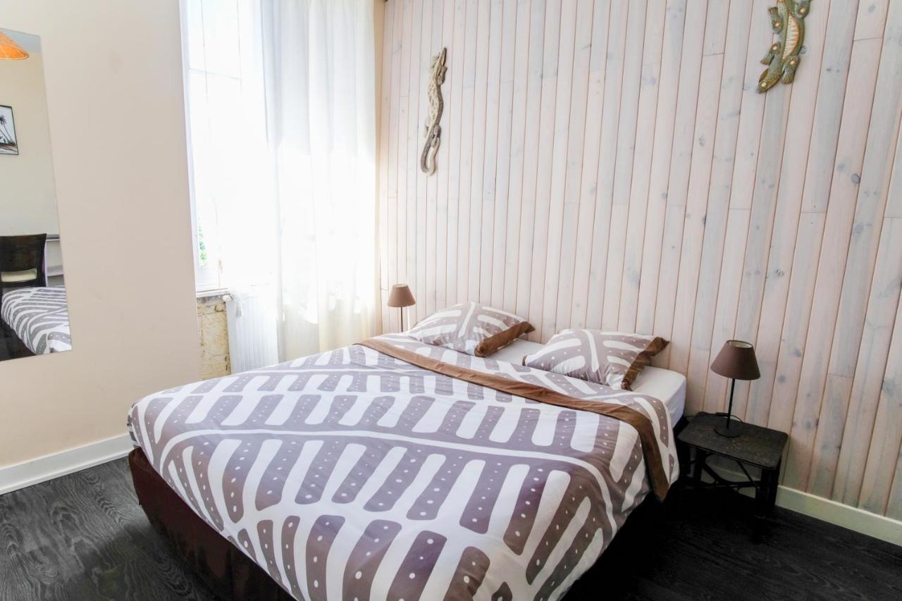 Les Gues Rivieres Bed and Breakfast Pujols  Εξωτερικό φωτογραφία