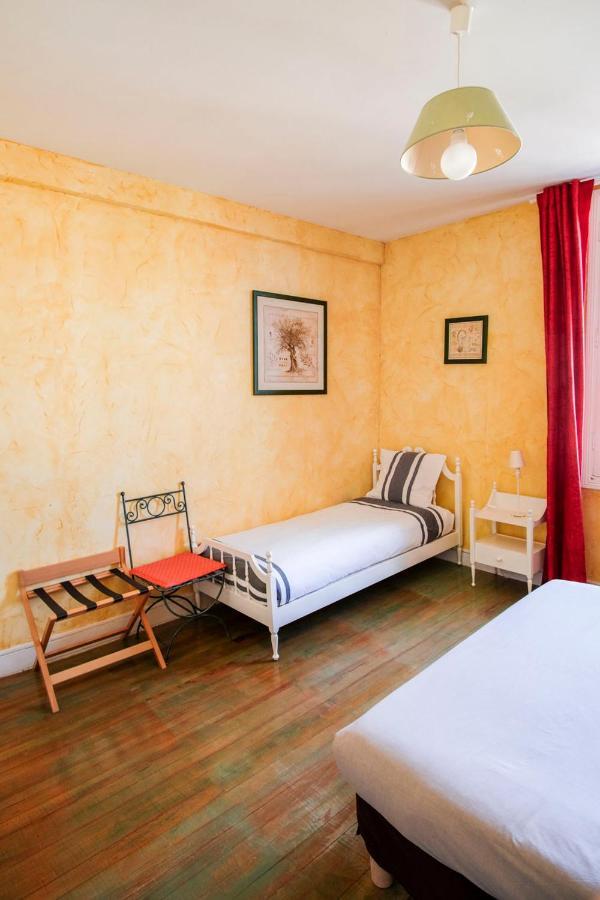 Les Gues Rivieres Bed and Breakfast Pujols  Εξωτερικό φωτογραφία