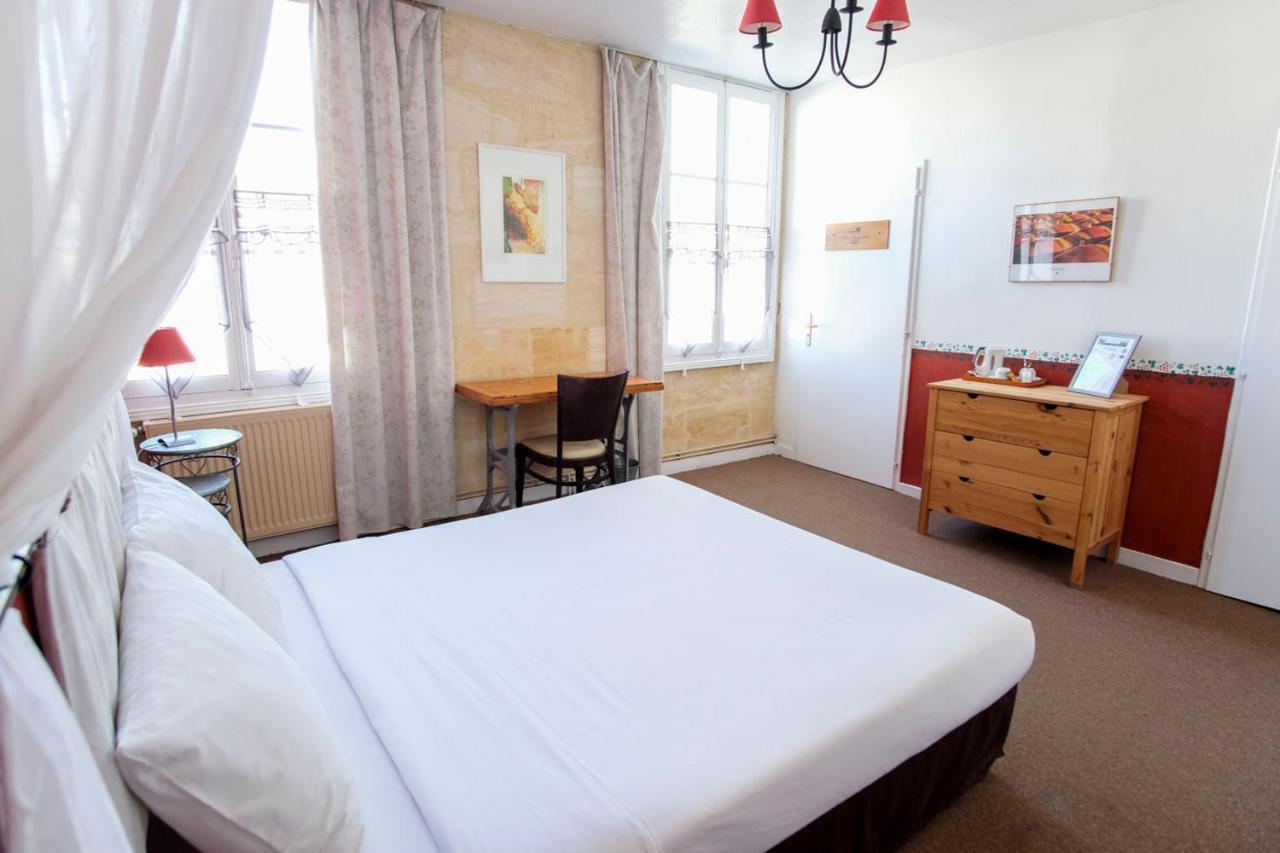 Les Gues Rivieres Bed and Breakfast Pujols  Εξωτερικό φωτογραφία