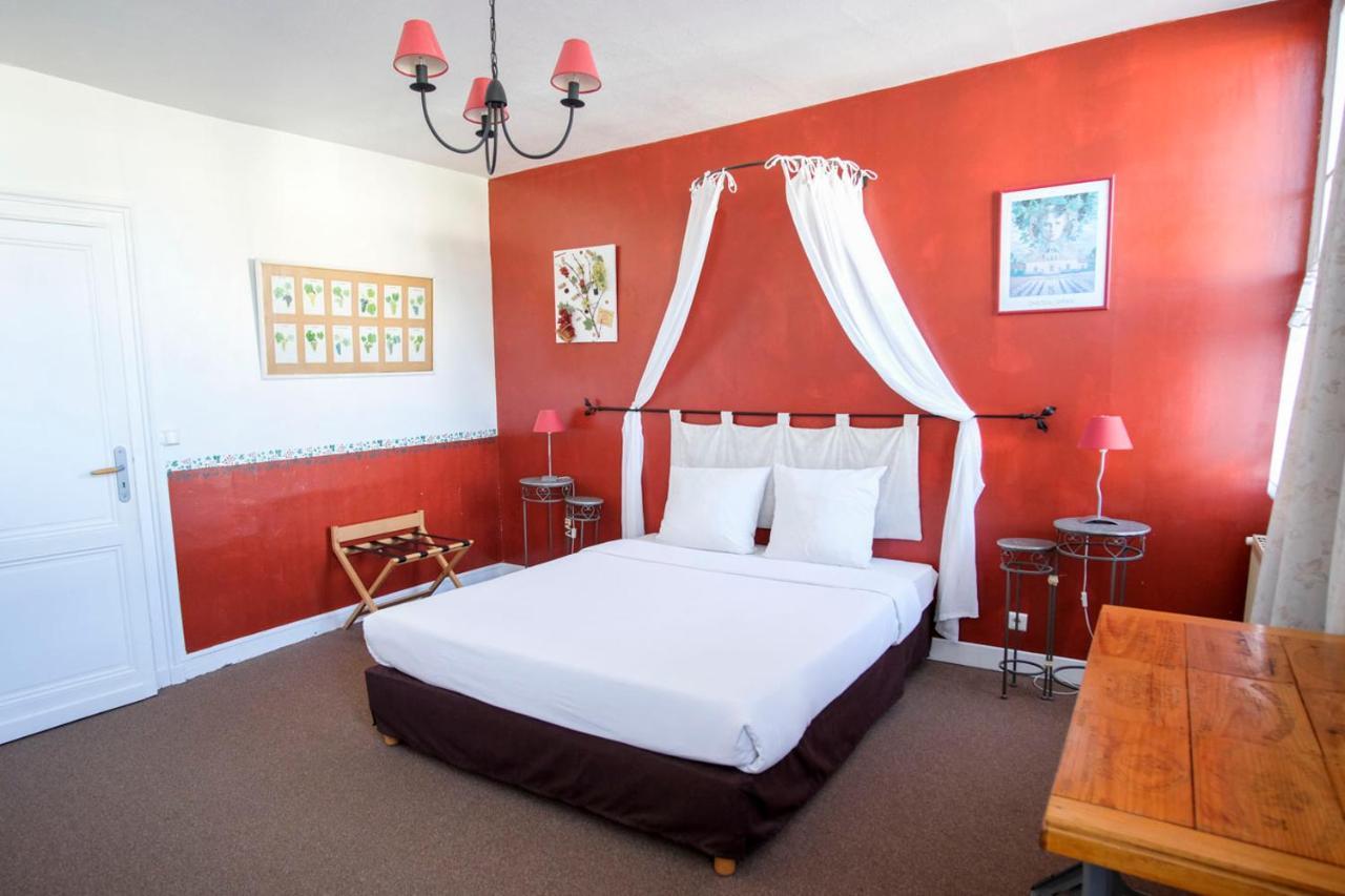 Les Gues Rivieres Bed and Breakfast Pujols  Εξωτερικό φωτογραφία